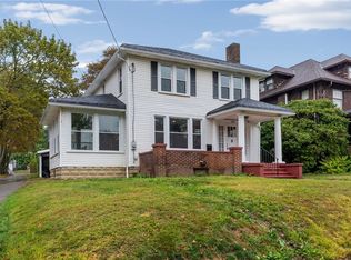 895 Alcoma St, Sharon, PA 16146