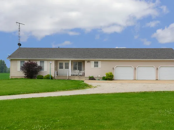 2098 N 15th Rd, Streator, IL 61364