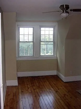 1051 Flemington St photo 1