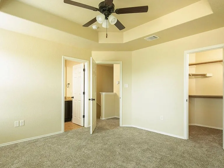 238 Samuel Dr — Photo 8