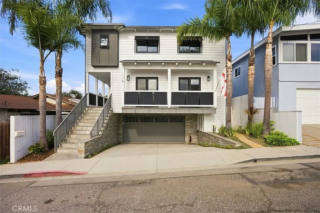 4 bed, 3.5 bath, 2900 sqft, $14,000 — Photo 1
