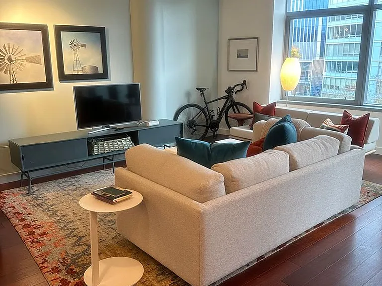 3601 SE River Pkwy #804 — Photo 5