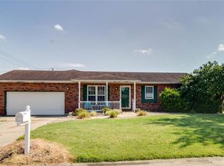 104 Chouteau Trace Pkwy, Granite City, IL 62040