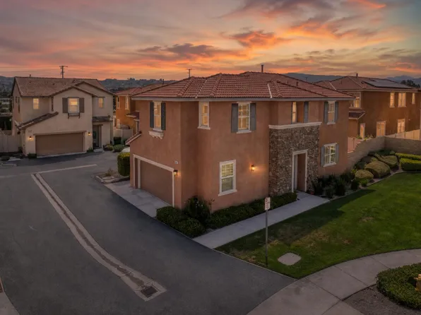 26944 Trestles Dr, Santa Clarita, CA 91351