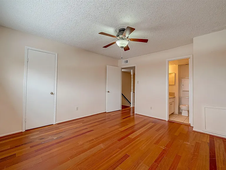 6410 Del Monte Dr #5 — Photo 20