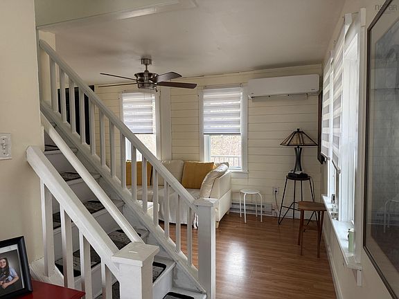 3rd image of 432 Aberdeen Rd