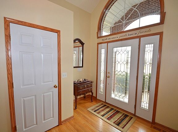 5th image of 1580 Centurion Ln