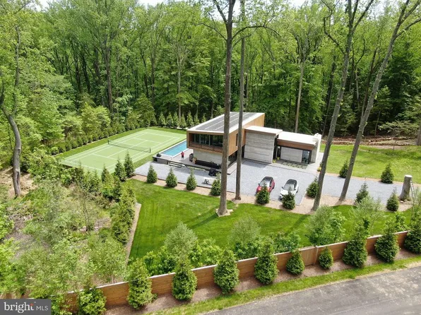 917 Sahlin Farm Rd, Annapolis, MD 21401