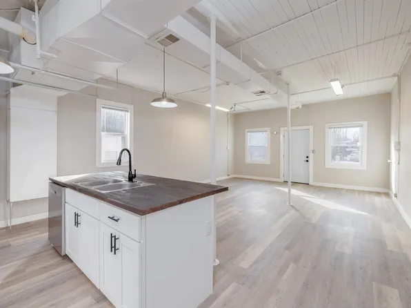 315 W Division St, 315 W Division St #2, Fond Du Lac, WI 54935