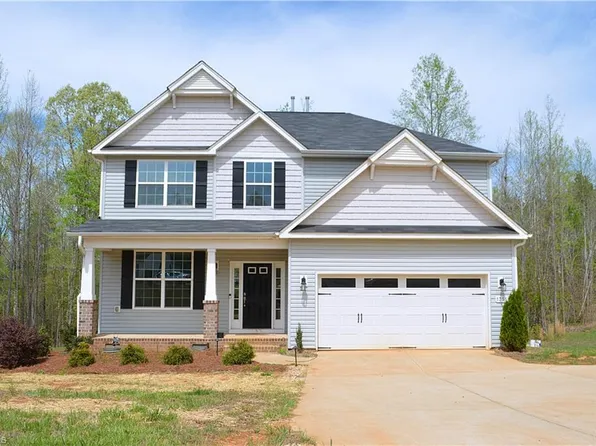 1351 Reading Ct, Burlington, NC 27215