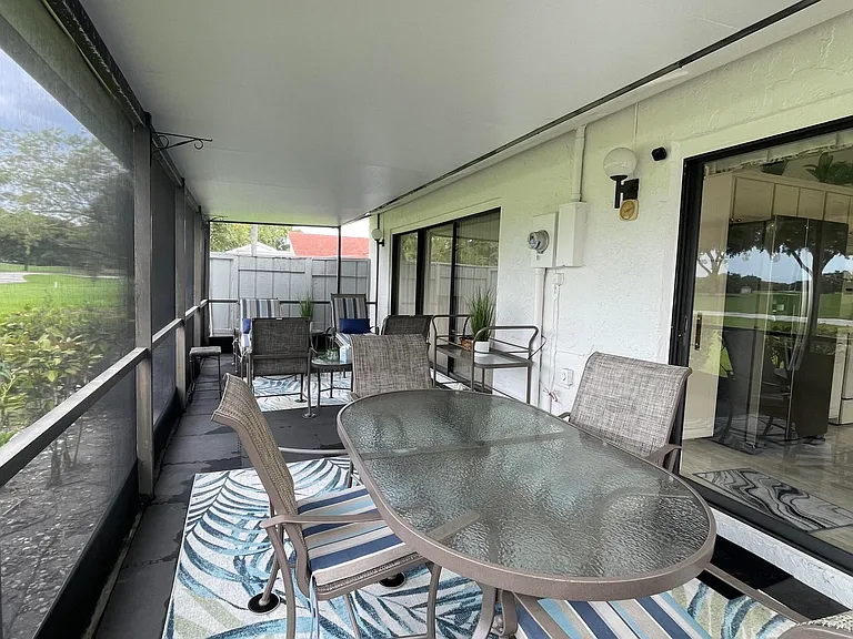 5662 Ainsley Ct — Photo 15