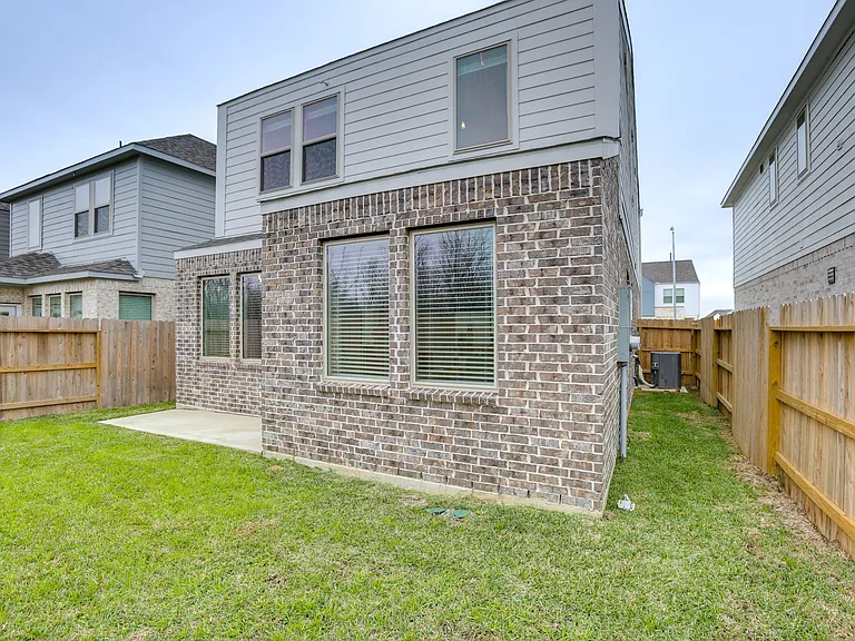 31915 Bromley Fern Dr — Photo 21