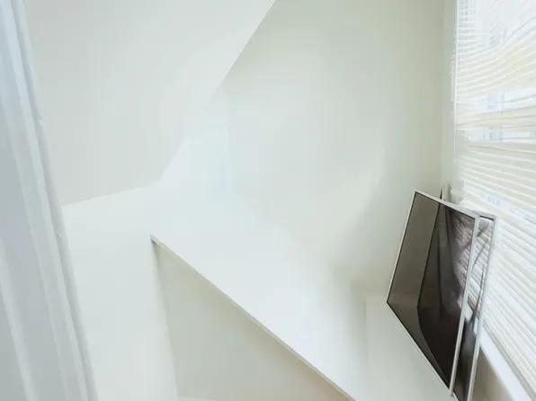 33 Elmwood Avenue image 11 of 11