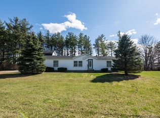 5598 Hamilton Rd, Peck, MI 48466