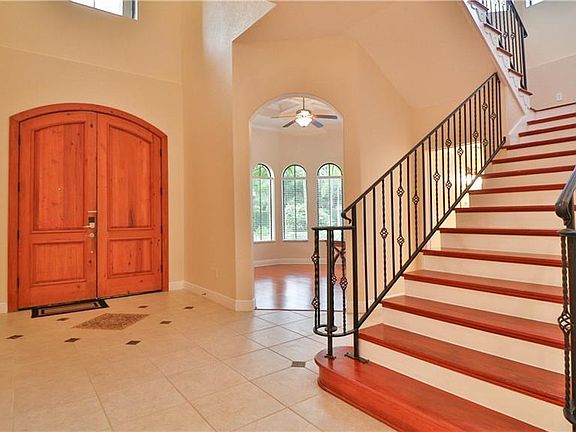 5th image of 1690 Assisi Dr