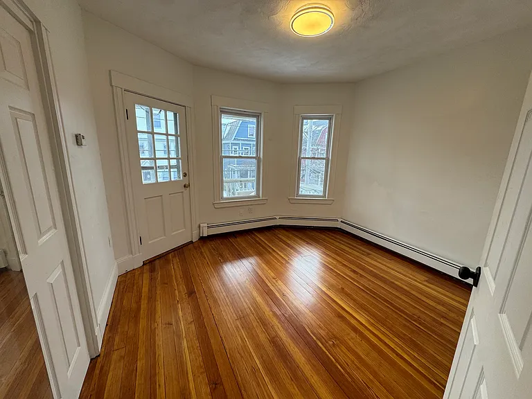 9 Princeton St — Photo 4