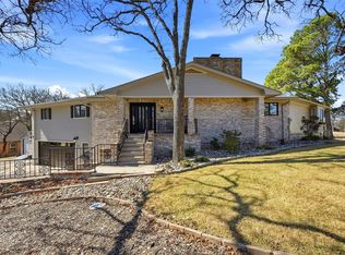 231 Cayuga Trl, Lake Kiowa, TX 76240