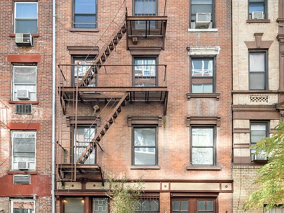 3rd image of 428 E 13th St