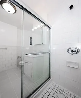 Rented by Icon Realty Management | media 2