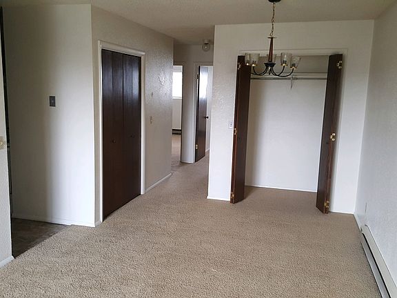 4th image of 44 6th St W APT 13