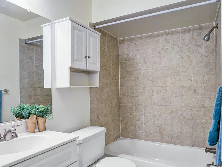 Sherry Lake Apartment Homes — Photo 13