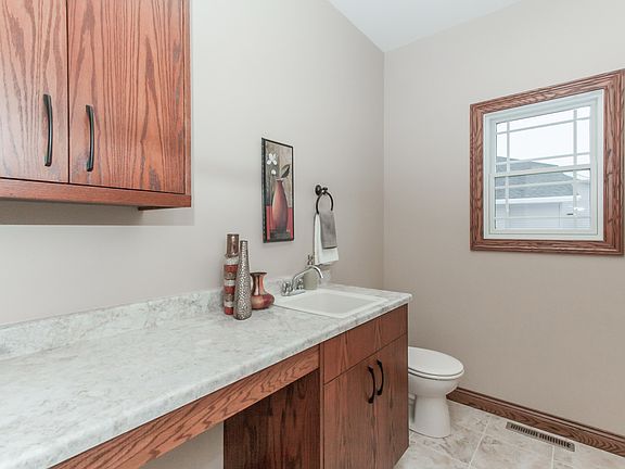 Laundry Room/Bath