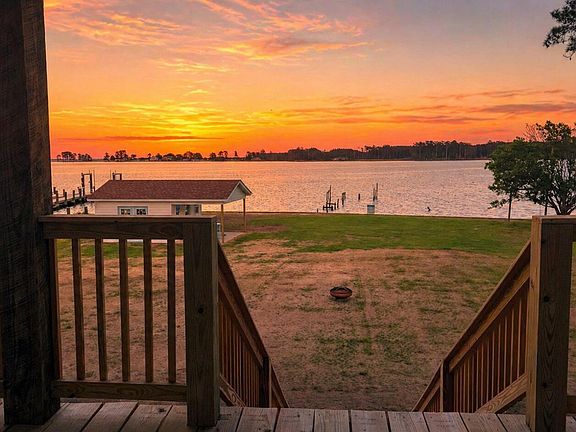 3rd image of 123 Pungo View Road