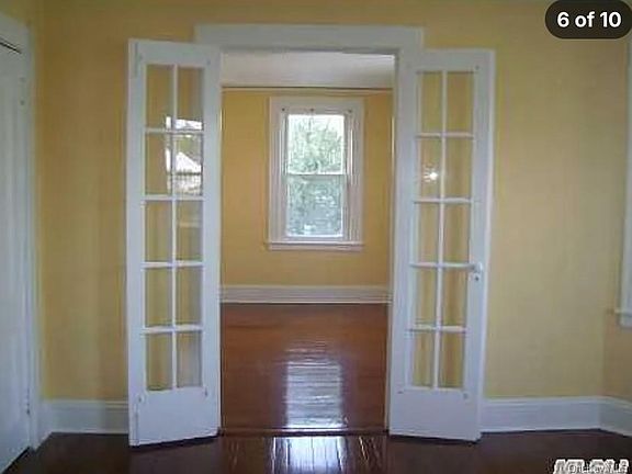 5th image of 24 W End Ave