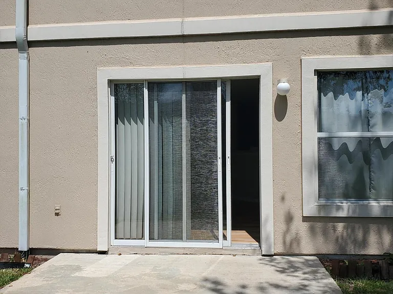 1625 Vineland Cir #B — Photo 29