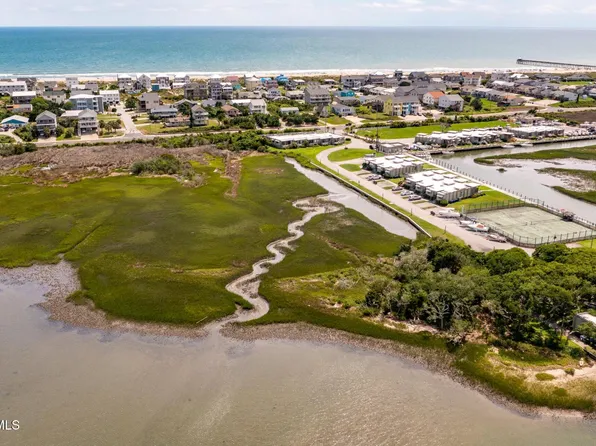 9 E Fort Macon Road, Atlantic Beach, NC 28512