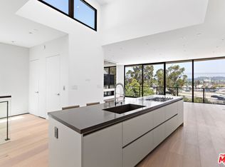 2358 W Riverside Dr, Los Angeles, CA 90039