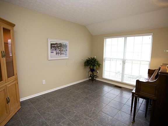 5th image of 1150 Aroya Ct