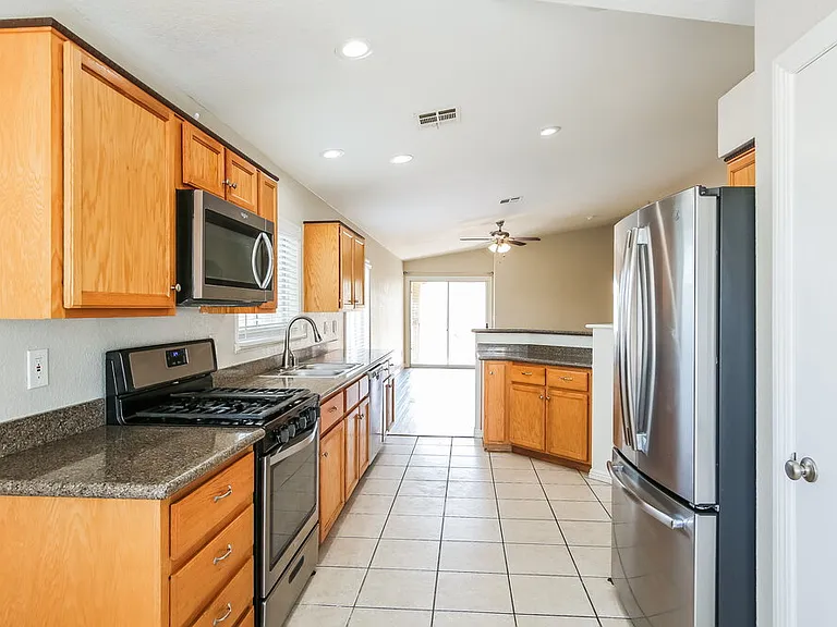 5205 Madison Stone St — Photo 8