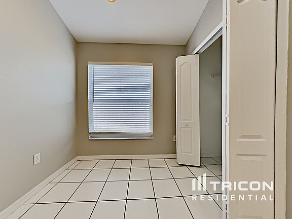 5th image of 30653 Tremont Dr