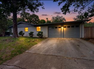 341 Arcadia St, Hurst, TX 76053