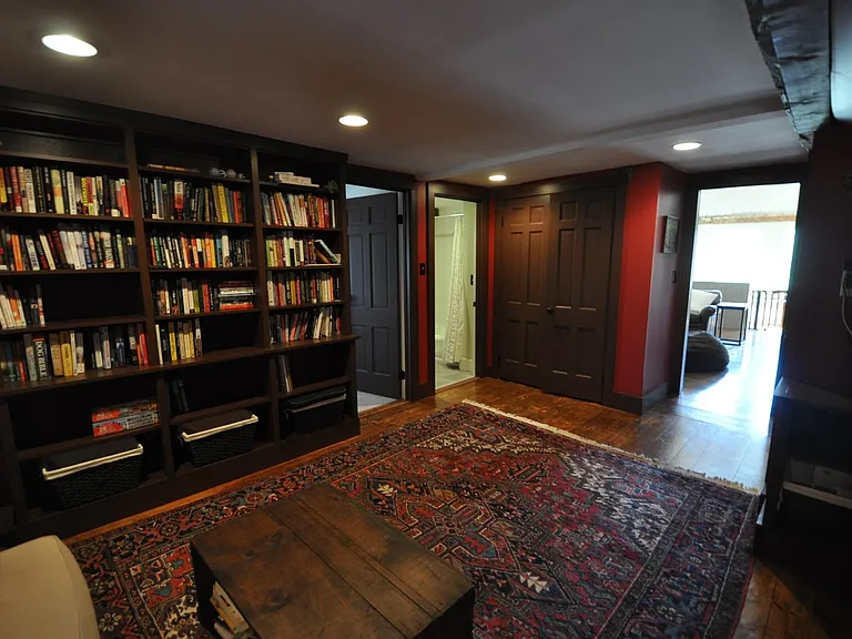 7190 Main St — Photo 33