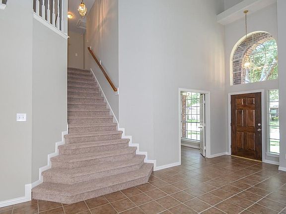 3rd image of 1206 Alexandria Ct