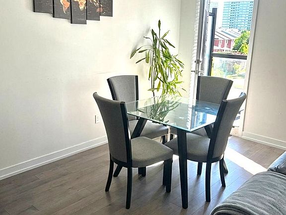 4th image of 1555 Kingston Rd #420