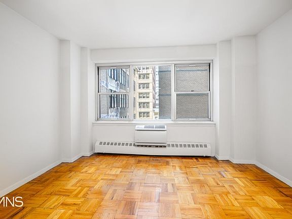 5th image of 300 E 46th St APT 6B
