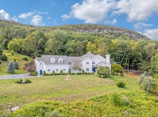 6 Mountain Ter, Columbia, NJ 07832
