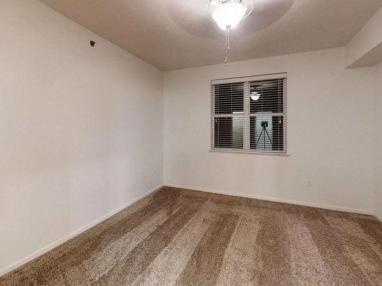 Lynbrook Apartments and Townhomes — Photo 90