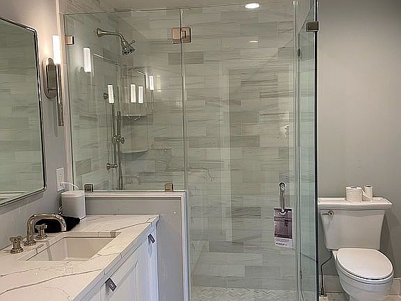 2nd image of 19 Wells Ln