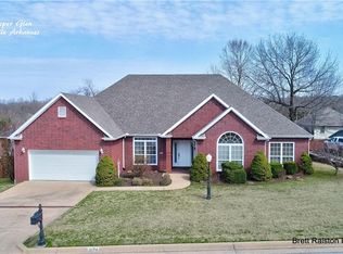 3174 E Piper Gln, Fayetteville, AR 72703