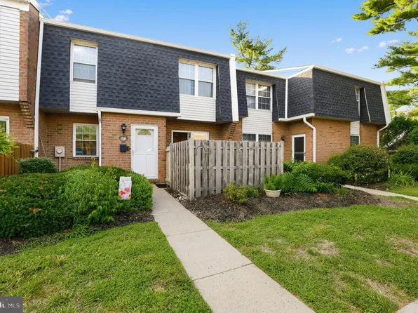 3071 Harbour Dr, Palmyra, NJ 08065