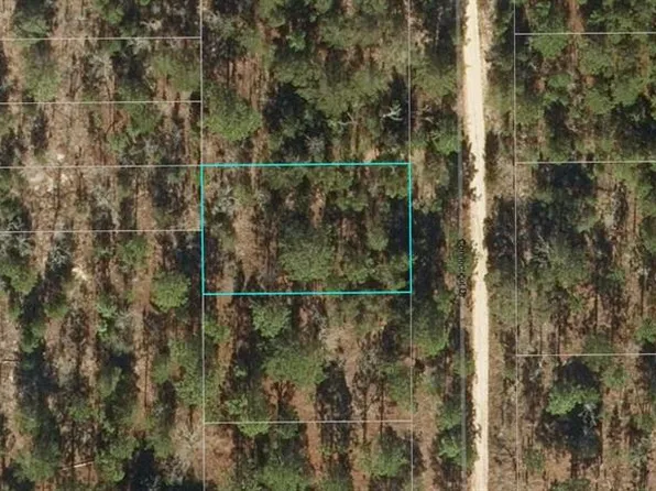 219 Connecticut Dr #15, Hawthorne, FL 32640