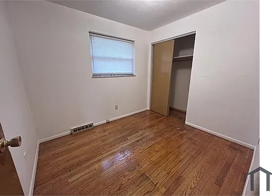 4901 Michigan Ave — Photo 4