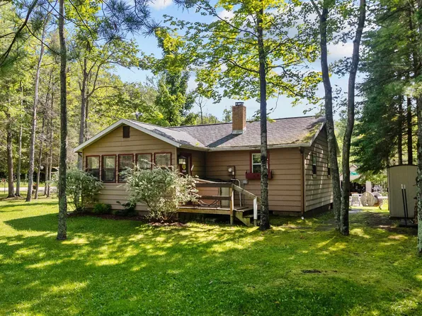 9191 Forest Trail Rd, Pound, WI 54161