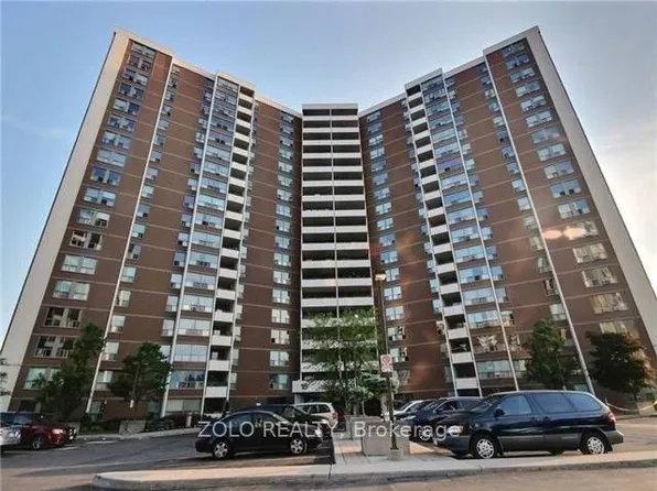 15 Vicora Linkway #906, Toronto, ON M3C 1A9
