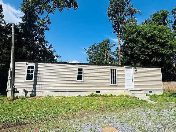 5th image of 3653 Airport Rd