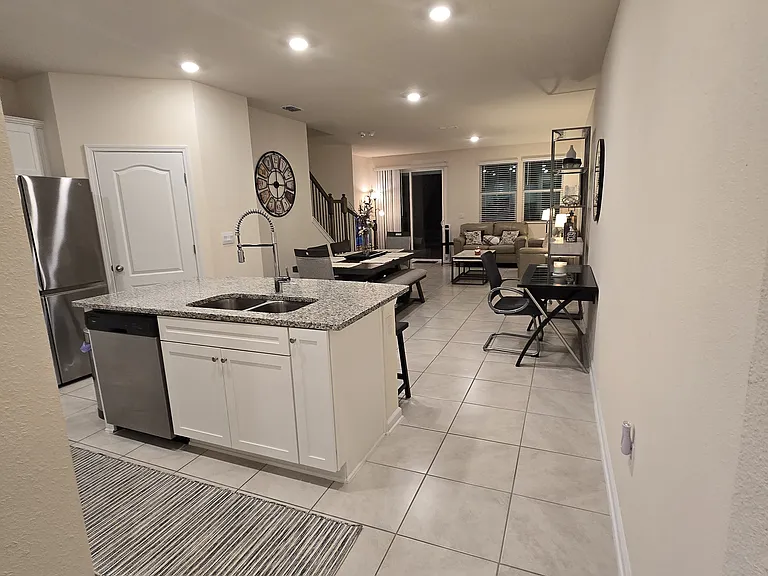 240 Pasadena Dr — Photo 95